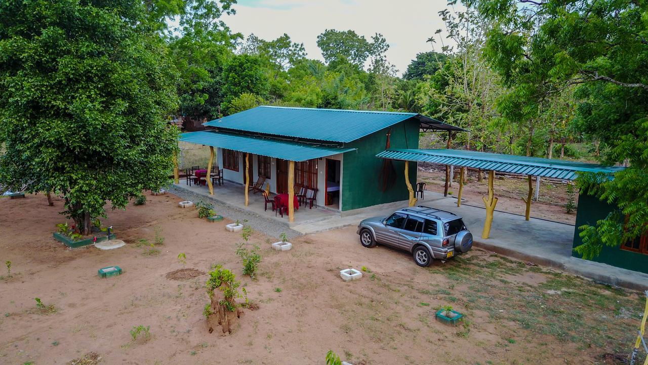 Wilpattu Holiday Home Nochchiyagama Exterior photo